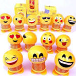 Boneka Emoji Emoticon Smile Pajangan Dashboard Car Mobil Non LED