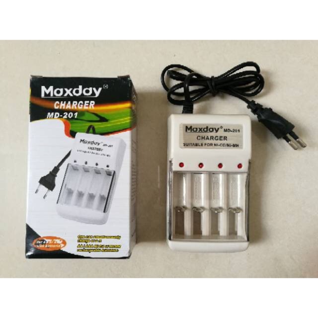 Maxday MD-201 Charger Baterai 4 Slot AA A2 AAA A3 Ni-MH Ni-CD D201 Fast Charger Battery Rechargeable dengan LED Indicator untuk Isi Ulang 4 Baterai Sekaligus Praktis Mudah Digunakan di Rumah dan Kantor - Gambar 3