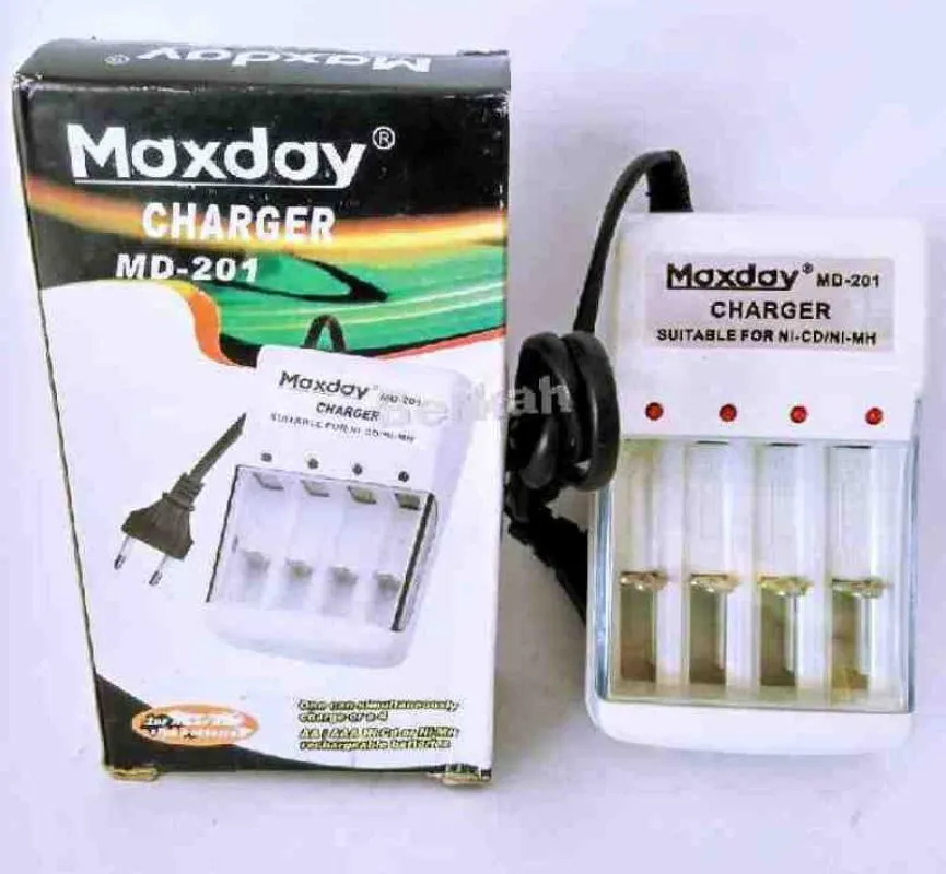 Maxday MD-201 Charger Baterai 4 Slot AA A2 AAA A3 Ni-MH Ni-CD D201 Fast Charger Battery Rechargeable dengan LED Indicator untuk Isi Ulang 4 Baterai Sekaligus Praktis Mudah Digunakan di Rumah dan Kantor - Gambar 4