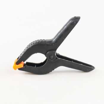 TaffSTUDIO PB-A06 Klip Jepit Backdrop 6 Inch Clamp Fotografi Studio Pegas Kuat Anti Slip Penjepit Kain Background Foto dengan Mulut Bergerigi Bukaan Maksimal 50mm Bahan Plastik untuk Tiang Stand Backdrop dan Papan Kayu Woodworking - Gambar 7