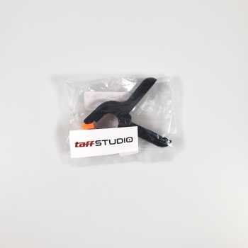 TaffSTUDIO PB-A06 Klip Jepit Backdrop 2 Inch Clamp Fotografi Studio Pegas Kuat Anti Slip Penjepit Kain Background Foto dengan Mulut Bergerigi Bukaan Maksimal 30mm Bahan Plastik untuk Stand Backdrop dan Papan Kayu Woodworking - Gambar 9