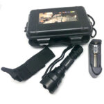 Senter LED Q5 Paket Senter LED Flashlight Cree Q5 4000 Lumens 1x Battery Charger Box C8