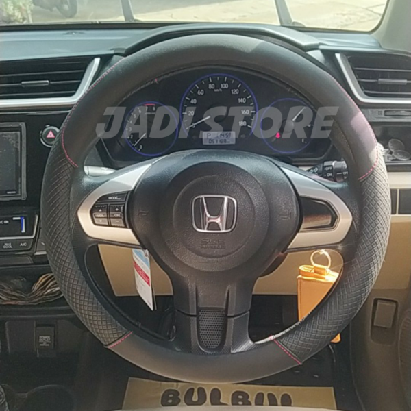 HITAM Cover Stir Mobil Cover Stir Avanza Cover Stir Brio Cover Stir Mobil Avanza Cover Stir Mobilio Penutup Stir Mobil Brio Penutup Stir Mobil Mirage Agya Sigra Ertiga New Livina Terios Avanza Xenia Rush Ford Fiesta Innova Xpander Calya Cover Stir Mobil Bahan Kulit 38CM