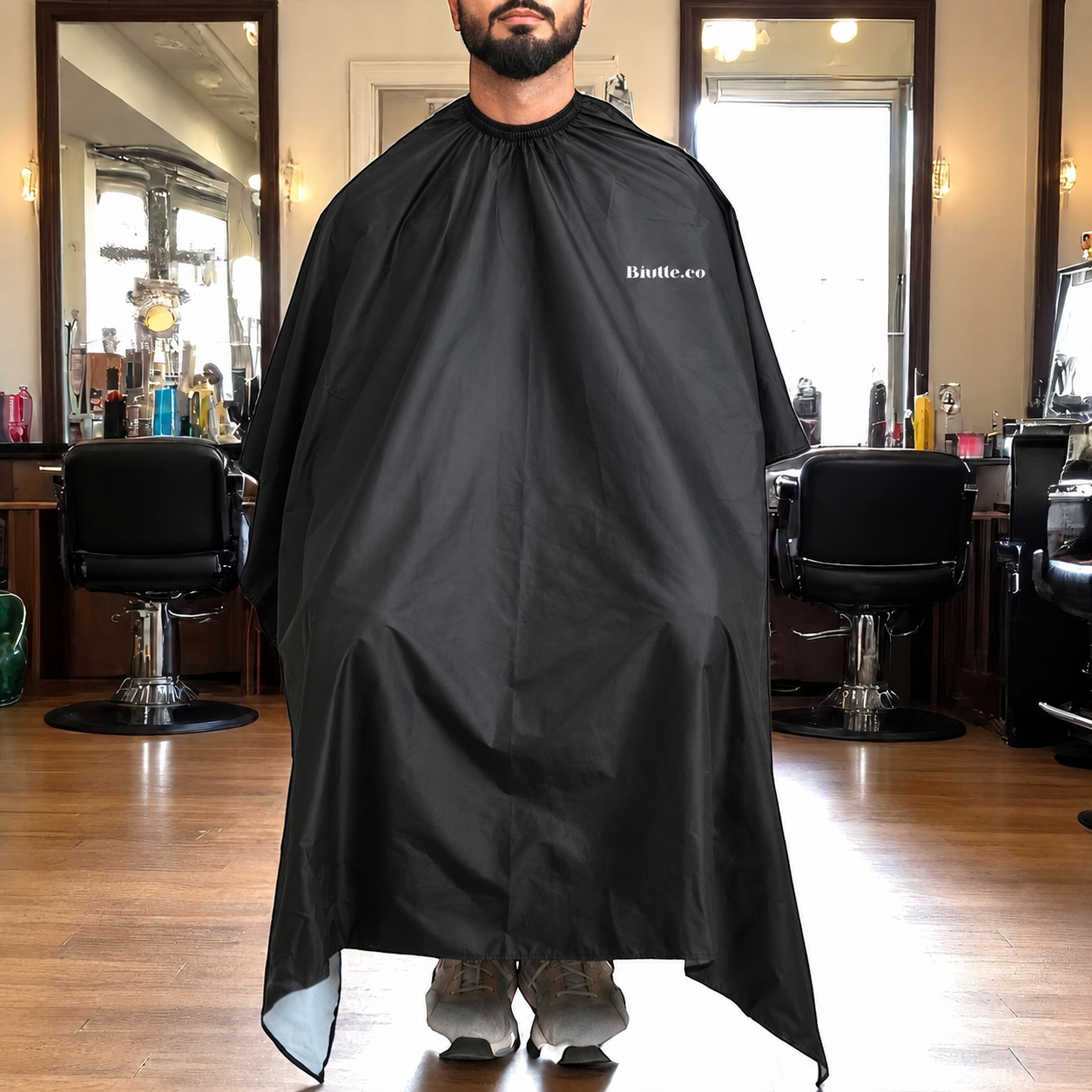Biutte.co Jubah Apron Kip Pangkas Rambut WB03 Black Salon Barbershop Cape Nylon untuk Potong Rambut Dewasa Pelindung Pakaian dari Rambut dan Cipratan Air dengan Karet Leher Mudah Dicuci Ukuran 140x113cm - Gambar 5