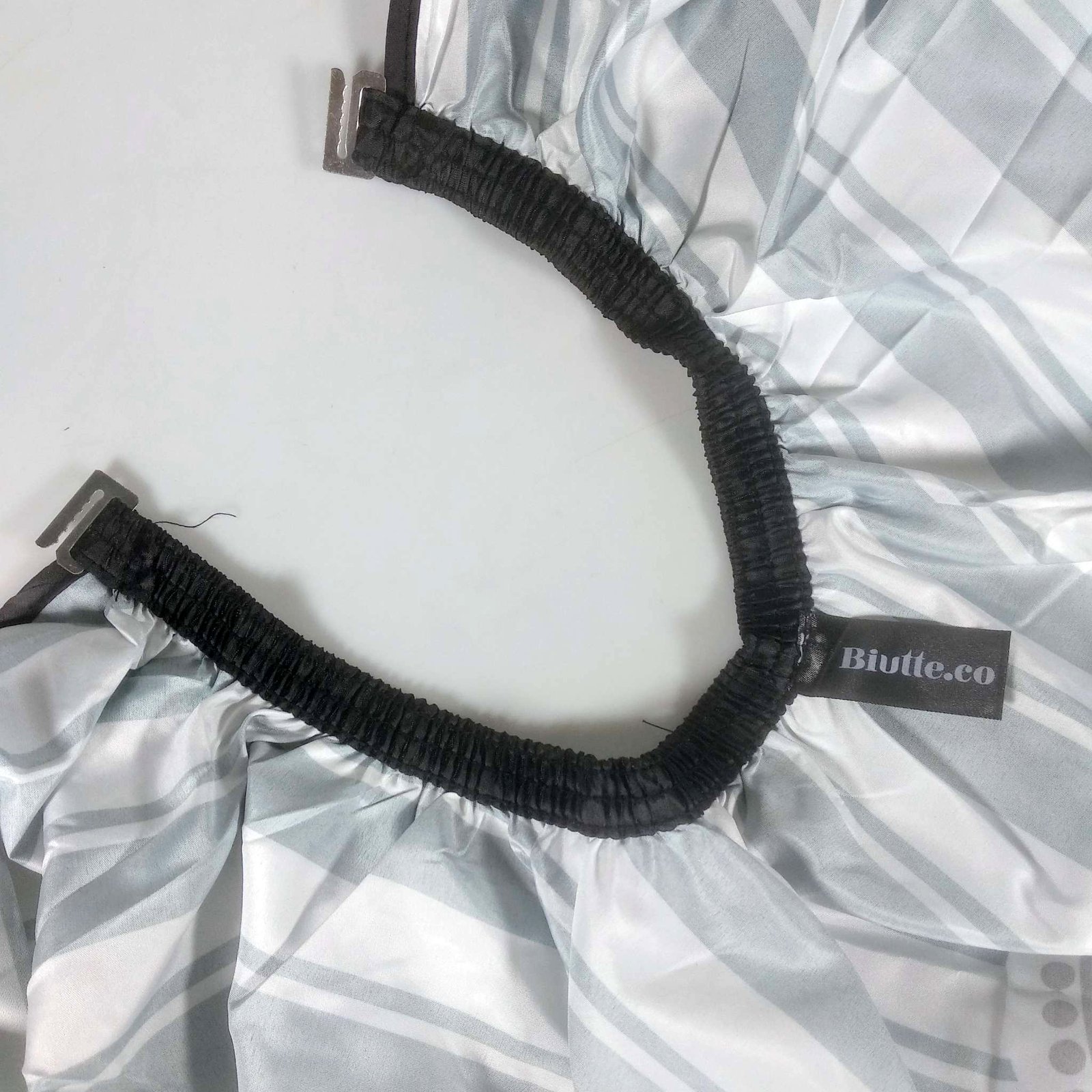 Biutte.co Jubah Apron Potong Rambut Kip Cape Salon Barbershop Anti Air WB04 Green Nilon Anti Static dengan Karet dan Pengait Leher untuk Melindungi Pakaian dan Kursi Saat Potong Rambut Perlengkapan Salon Haircut - Gambar 8