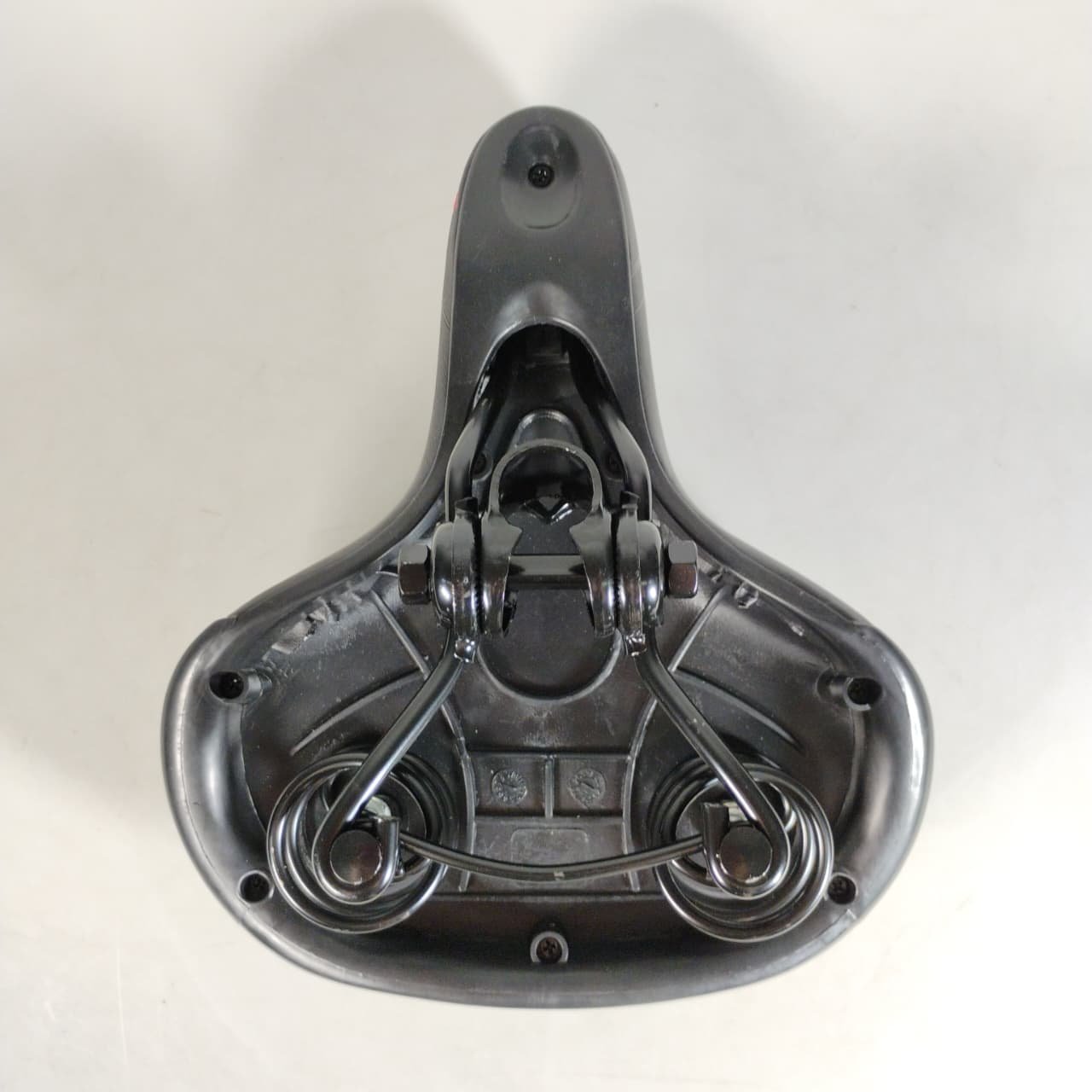TaffSPORT Jok Sadel Sepeda Empuk Lebar Spring Shock Waterproof ZF40, Sadel MTB Polygon BMX dengan Peredam Getaran, Bantalan Busa PU Tebal dan Nyaman untuk Bersepeda Jarak Jauh, Rangka Besi - Gambar 9