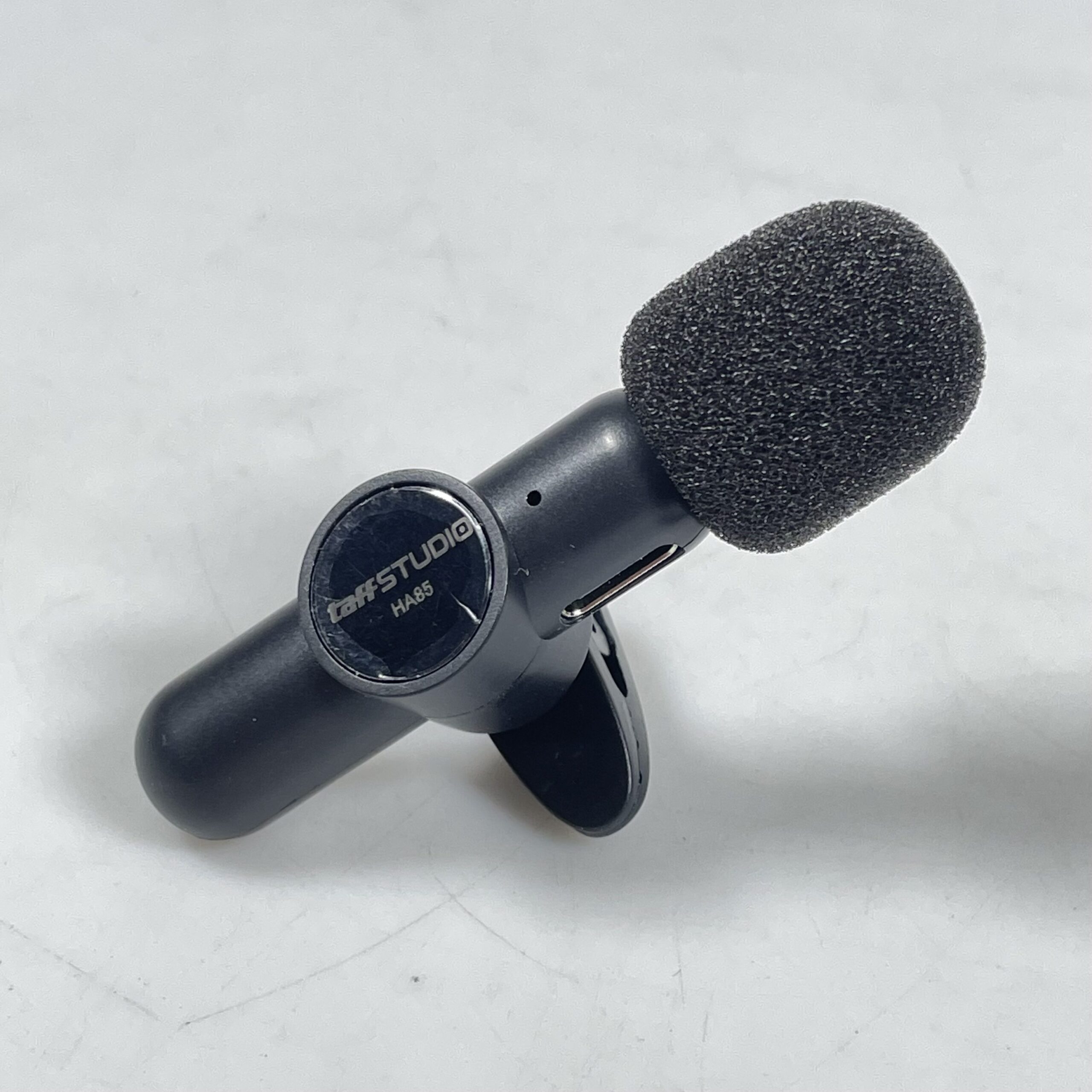 TaffSTUDIO HA85 Single iPhone Wireless Microphone Clip On Lavalier Lightning Mic 2.4GHz Noise Reduction Omnidirectional Mikrofon Nirkabel untuk Vlog Live Streaming Podcast Interview Rekaman Konten Video Jarak 20 Meter - Gambar 3