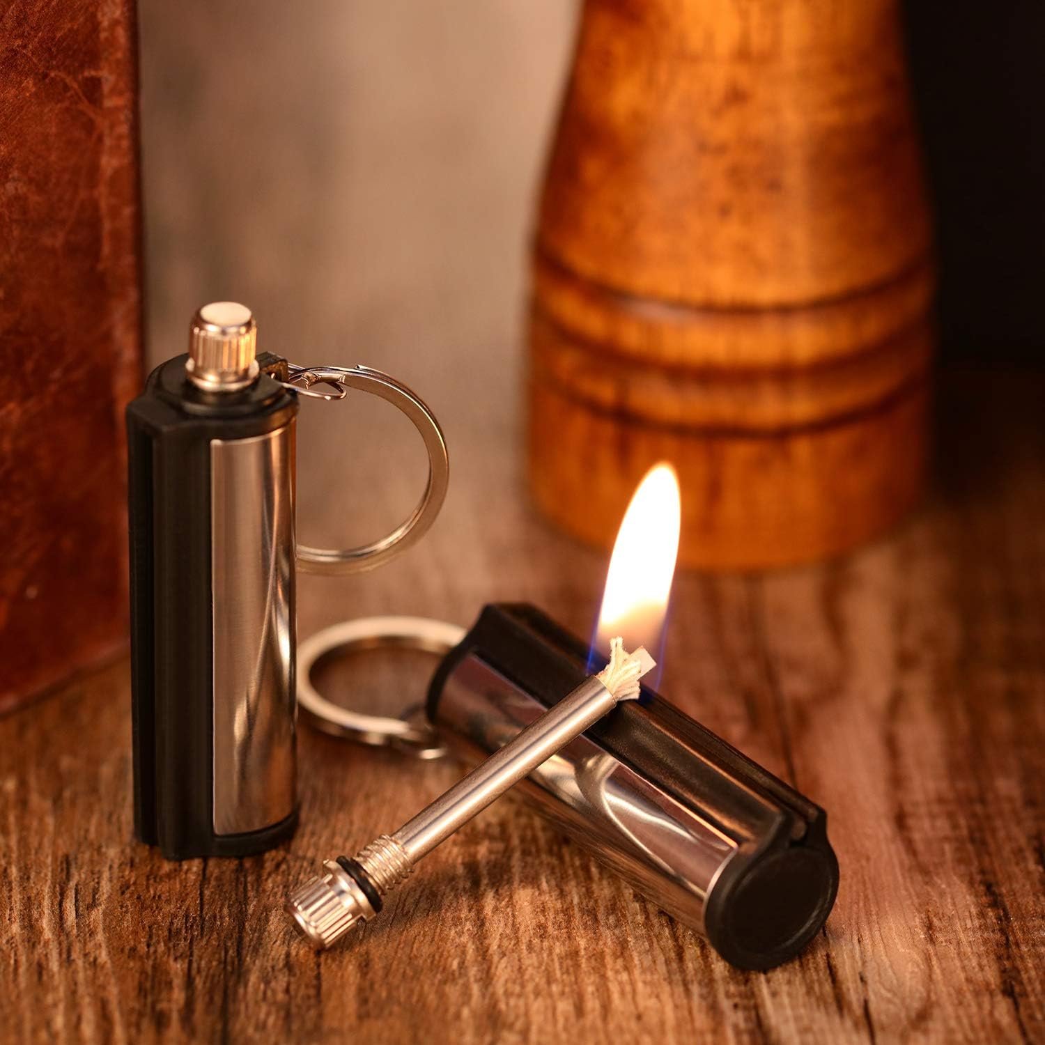 Firetric Gantungan Korek Api 18G Silver Mancis Minyak Waterproof Pemantik Manual Mini Isi Ulang Aluminium Tahan Air Korek Outdoor Camping Hiking Survival Portable untuk Kunci Motor Mobil Tas - Gambar 4