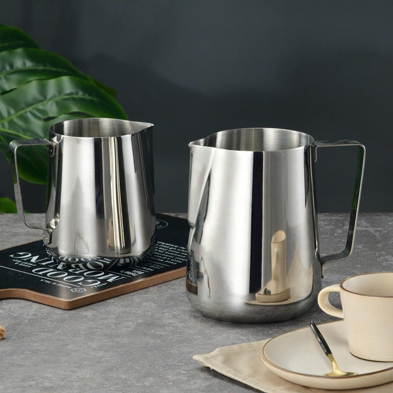 One Two Cups Milk Jug Pitcher Susu Latte Art Espresso Stainless Steel 201 DR-360 Kapasitas 350ml 600ml dengan Spout Presisi Gagang Ergonomis untuk Frothing dan Steaming Susu pada Mesin Espresso Barista - Gambar 6